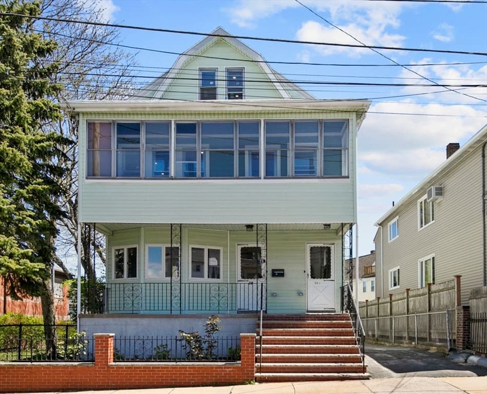 28 Medford St #1