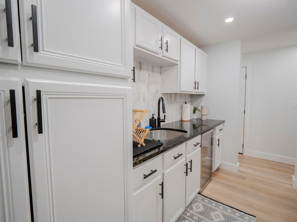 200 Manning St #17C photo 4
