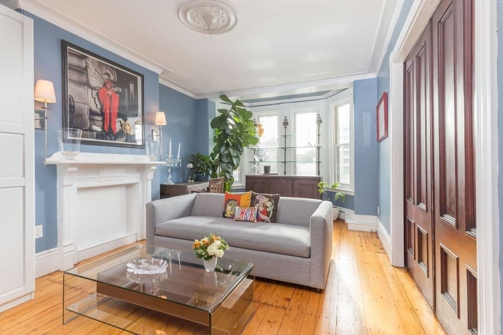 19 Cortes Street #3 photo 3