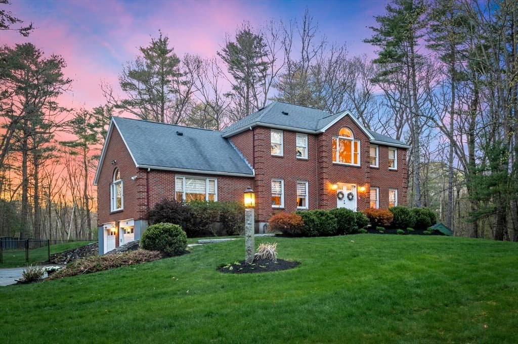 14 King Edward Ct