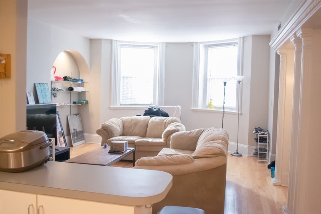 570 Massachusetts Ave #1 photo 2