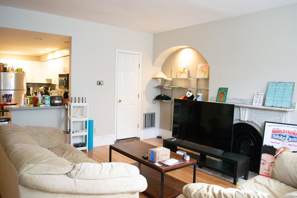 570 Massachusetts Ave #1