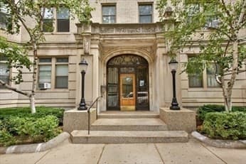 60 Charlesgate E #121c