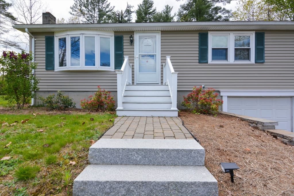 21 Circle Dr photo 2