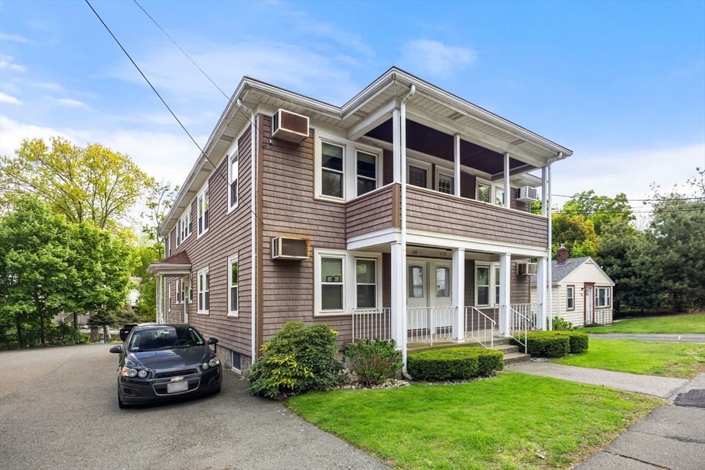 208-210 Weston Street photo 2