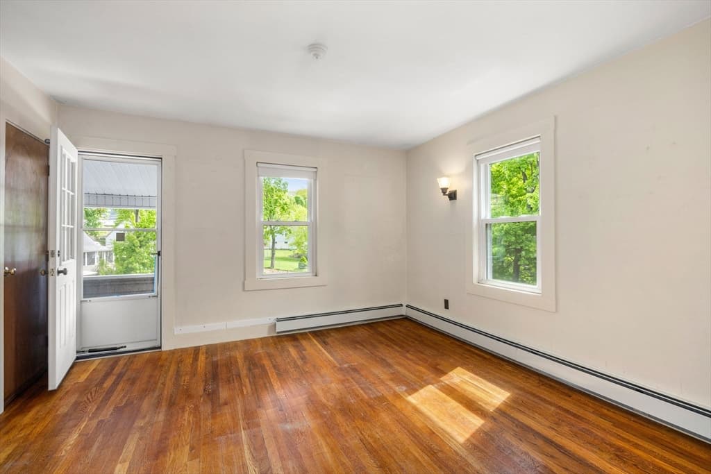 208-210 Weston Street photo 4