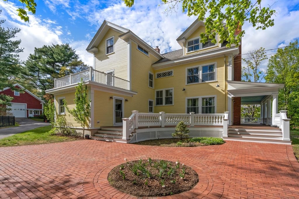 53 Highland Ave photo 2