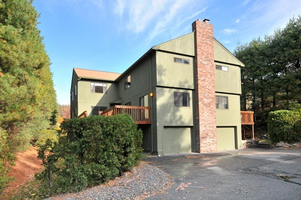 14 E Bluff Rd #14