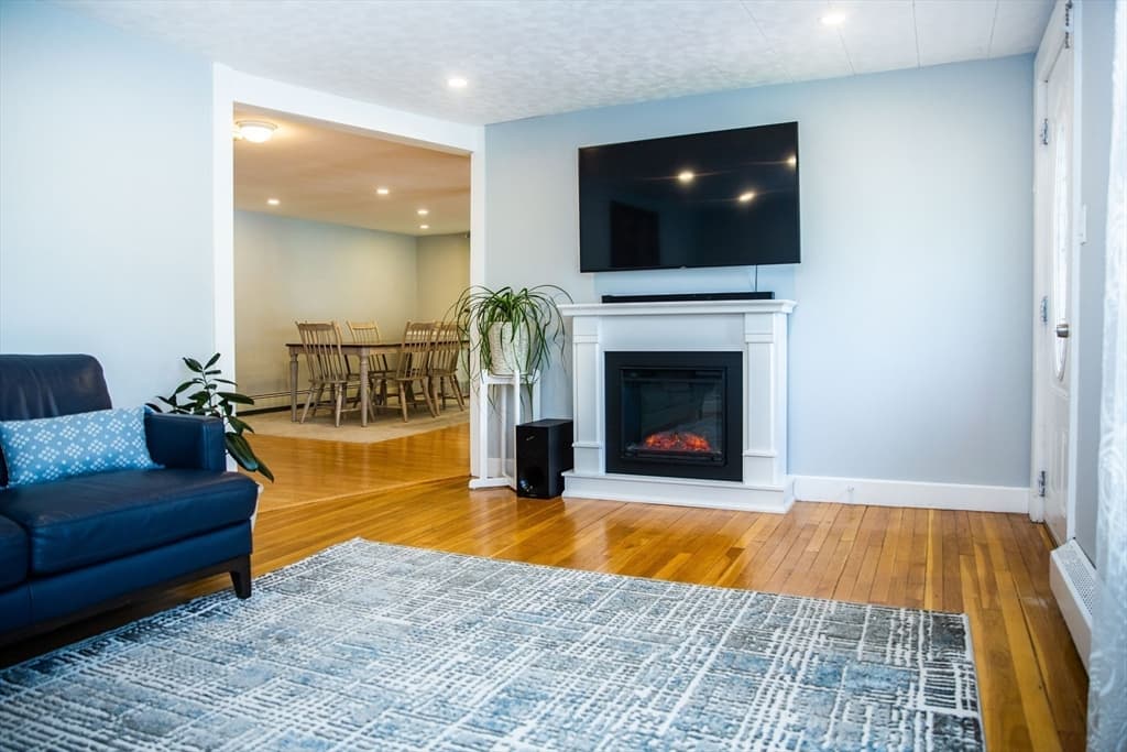 76 Cook Ln photo 5