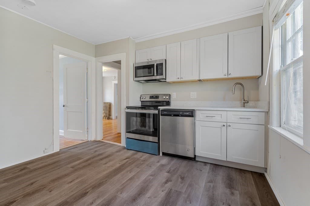 57 Saint Sauveur Court #1 photo 2