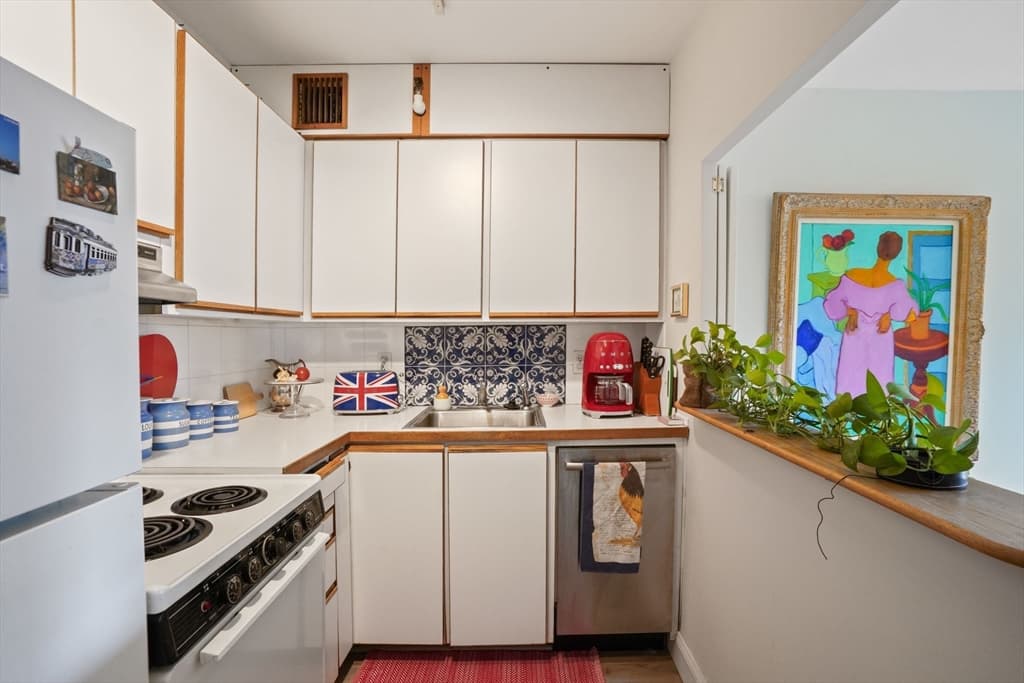 145 Pinckney #626 photo 5