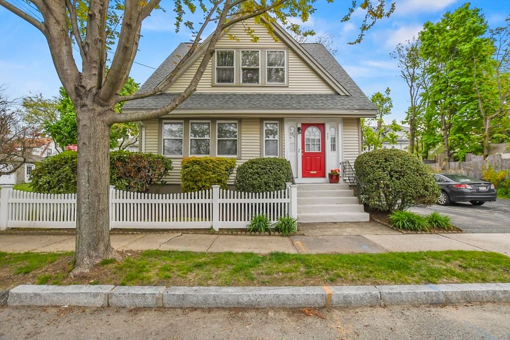 300 Billings St