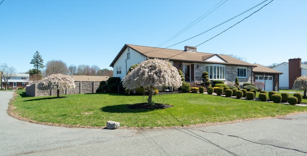 14 Milano Dr photo 2