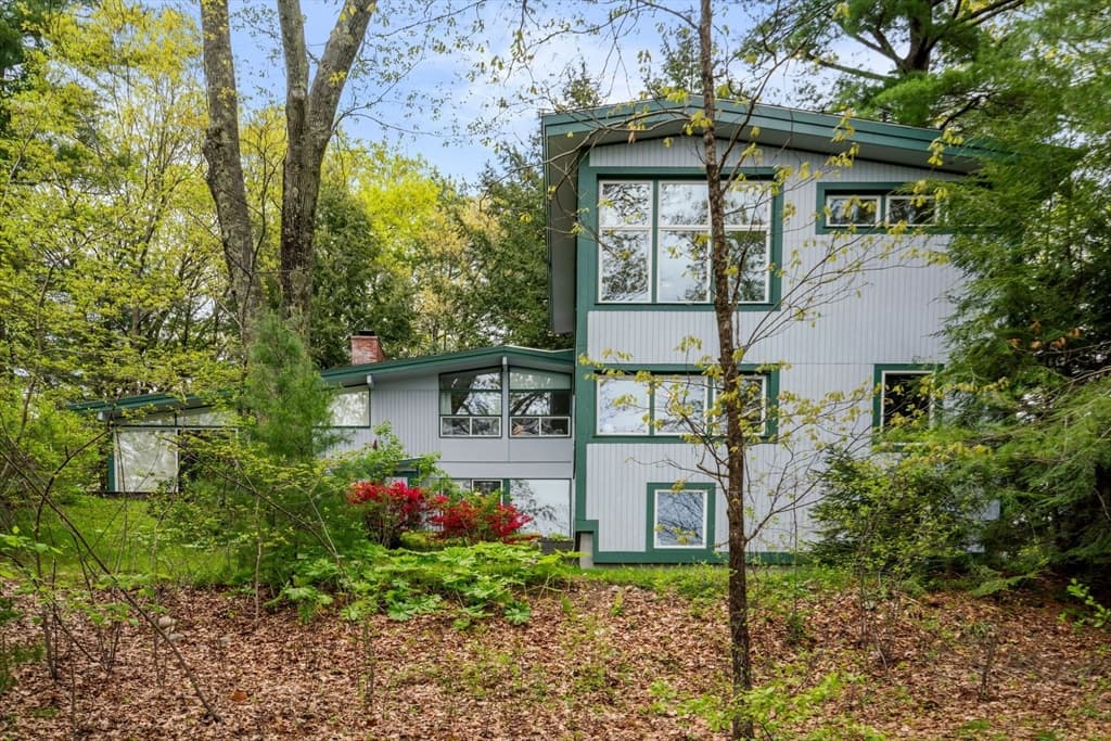 139 Glezen Lane photo 5