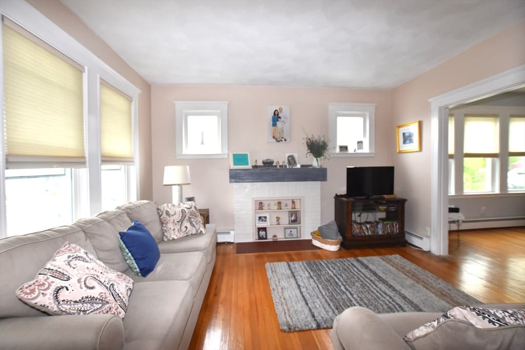 186 Harris St photo 4