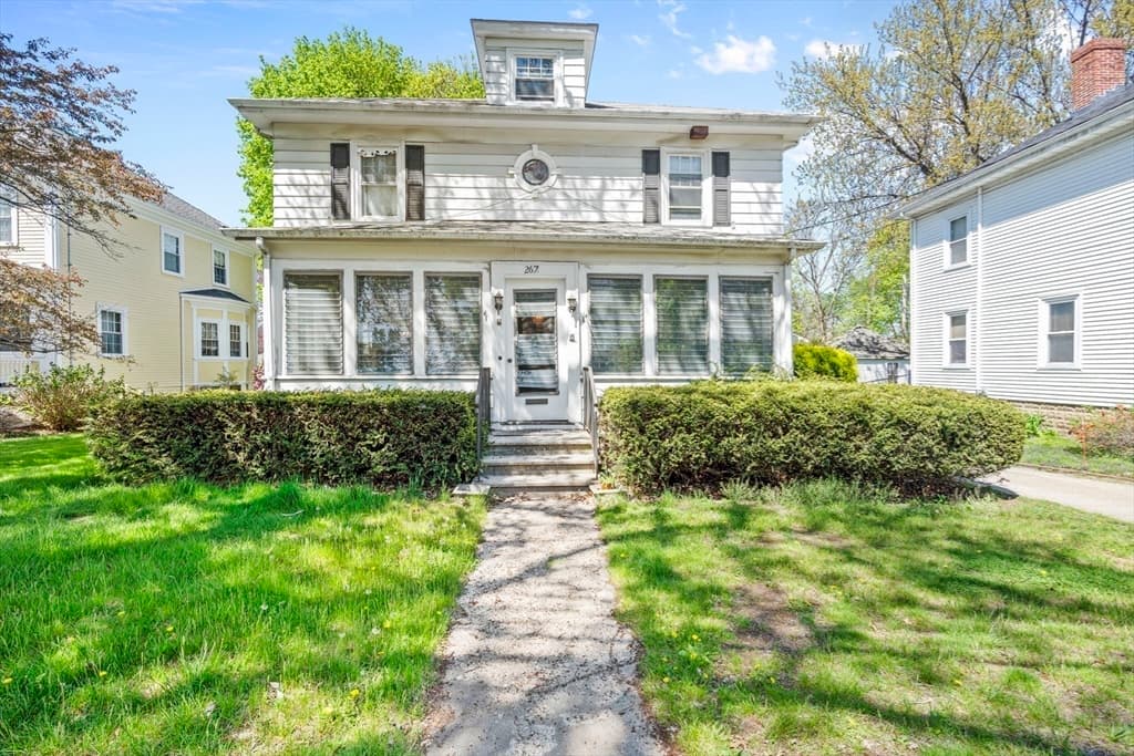 267 Lowell St. photo 5