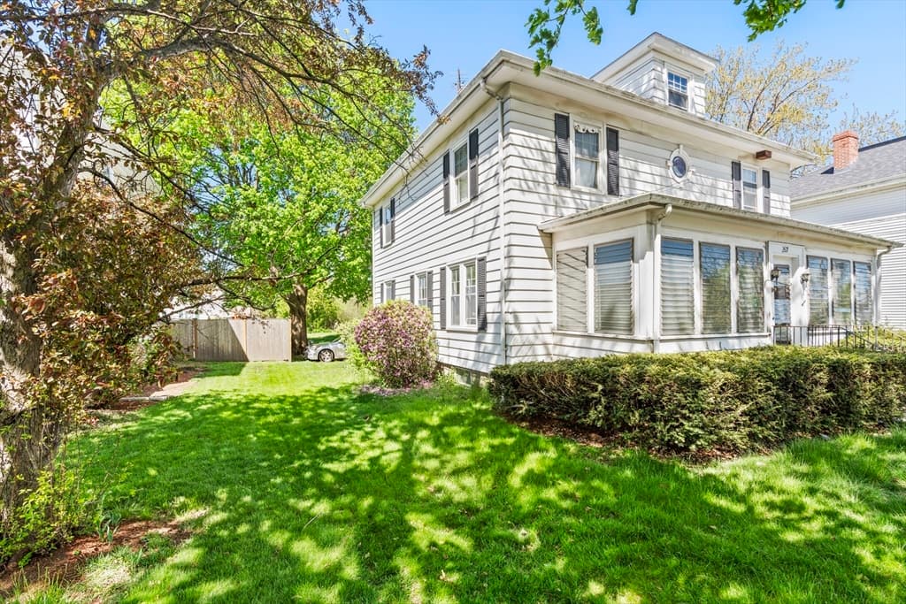 267 Lowell St. photo 4