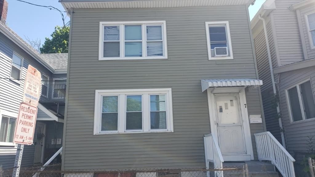 7 Clinton St photo 3