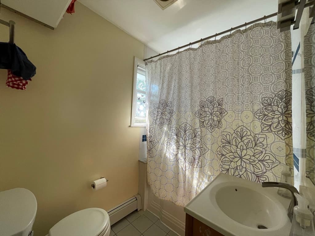 301 Lake St photo 5