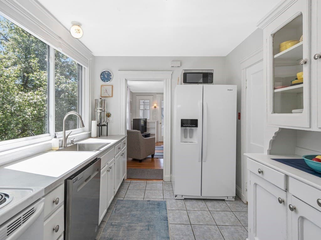 74 Circle Drive photo 5