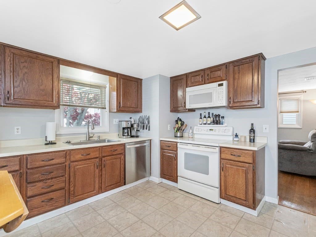 117 Mokema Avenue photo 3