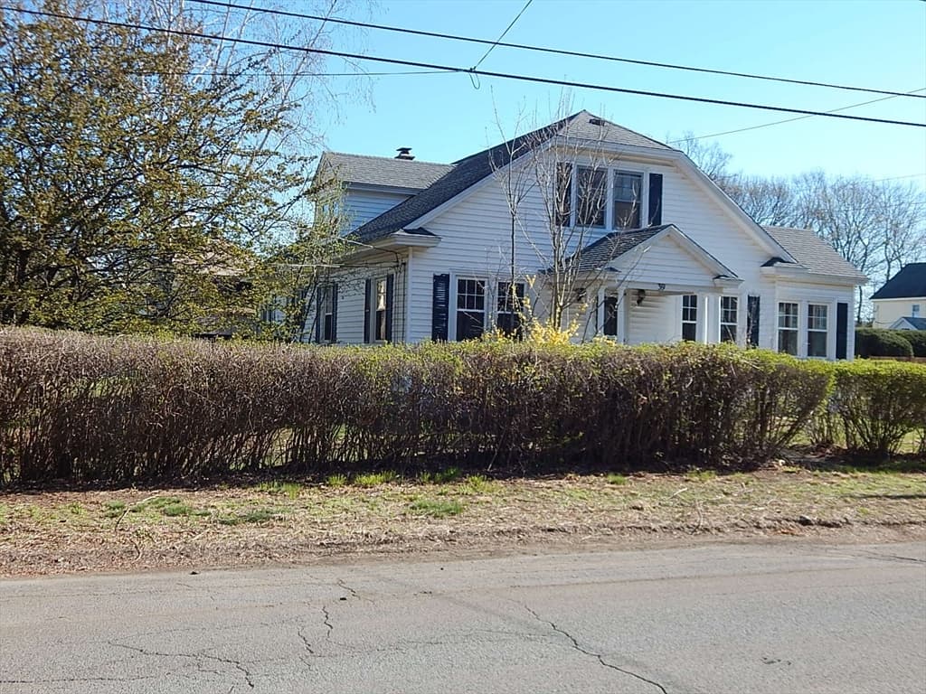39 Grove St. photo 3