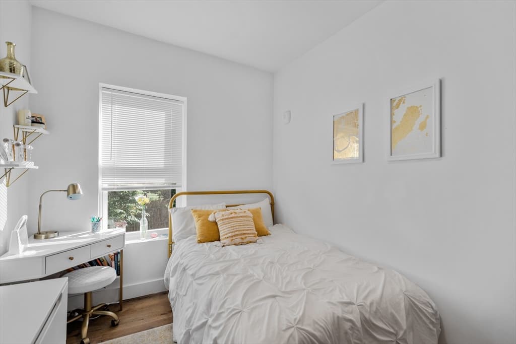 211 W 9th St. #1 photo 5
