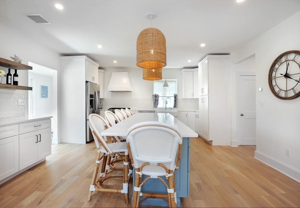 74 Samoset Ave #House photo 3