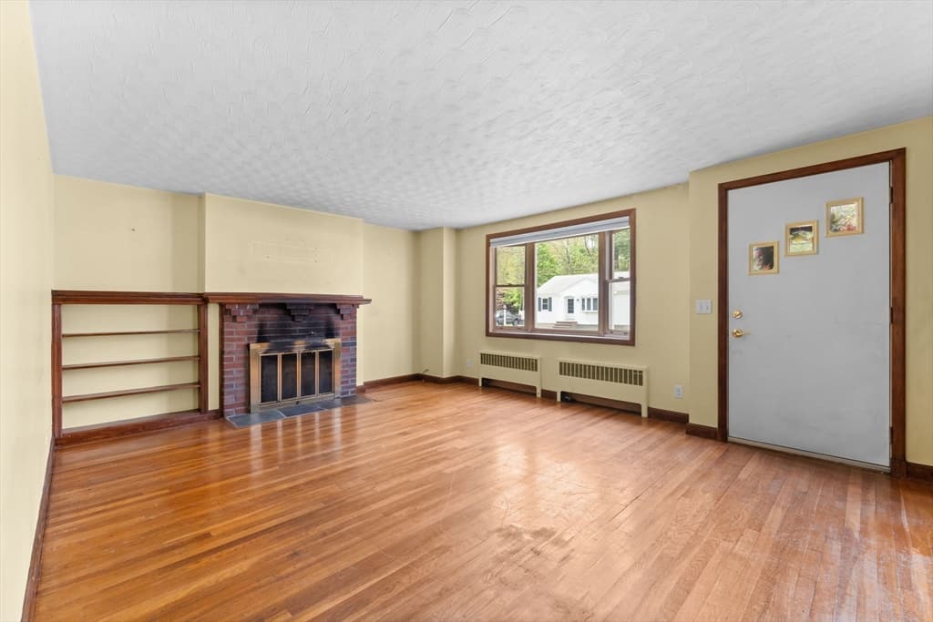 69 Lelland Rd photo 4