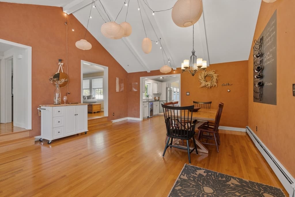 170 Lowell St photo 5