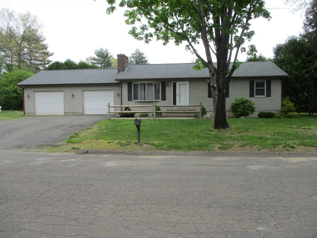 23 Carillon Cir