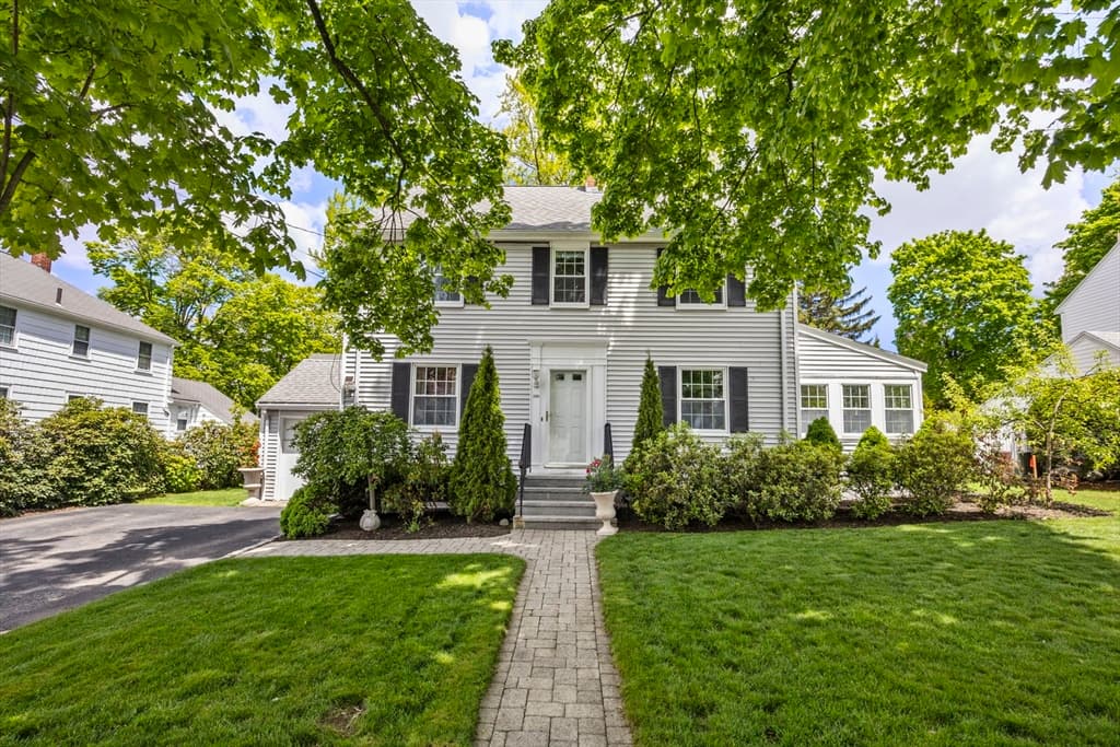155 Great Plain Avenue
