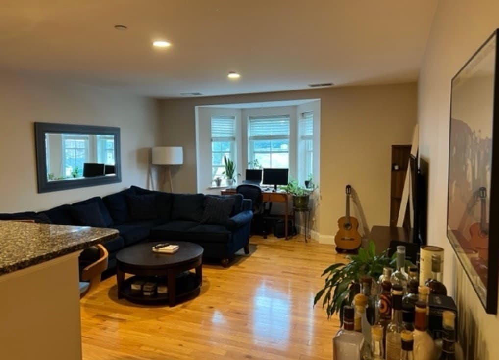 120 Wyllis Ave #202 photo 5