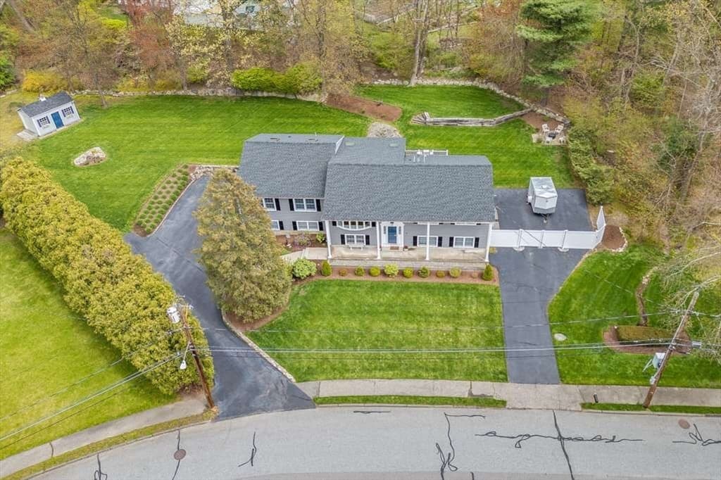 6 Harris Drive photo 2