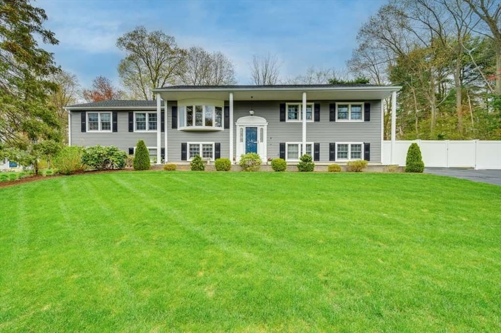 6 Harris Drive