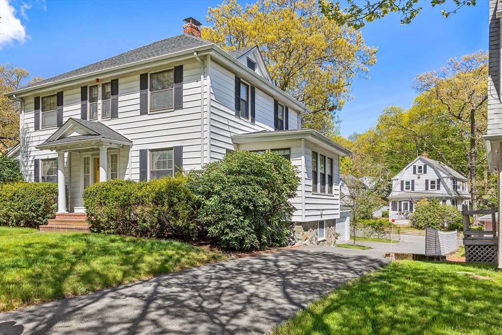553 Fellsway E photo 2