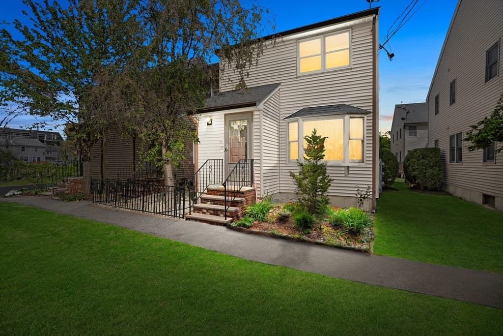 18R Reservoir St #10 photo 2