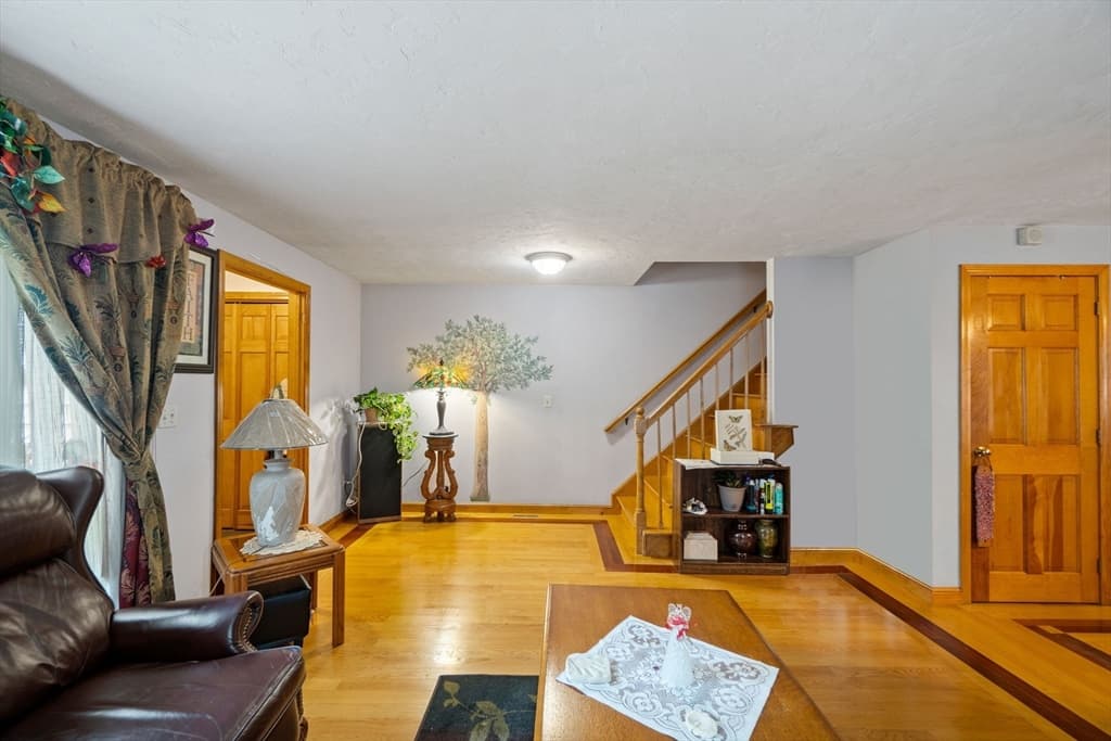 18R Reservoir St #10 photo 5