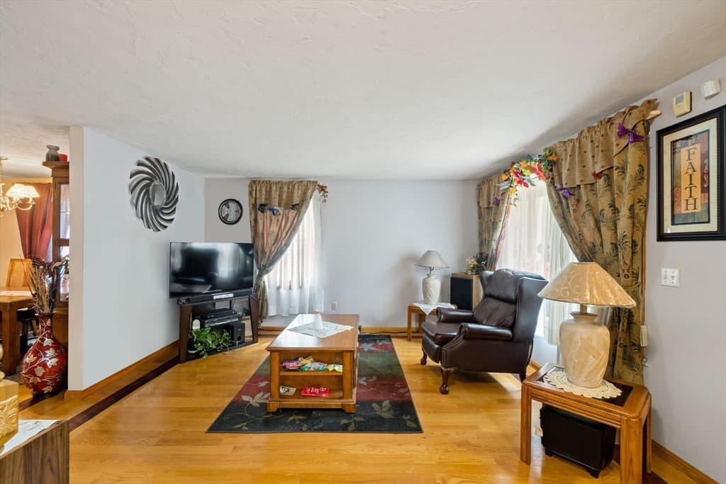 18R Reservoir St #10 photo 4