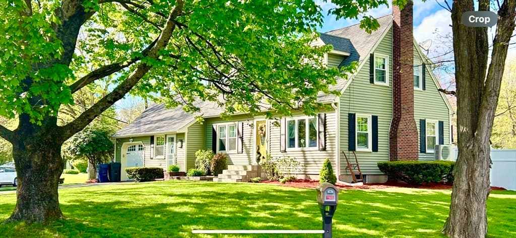 92 Fox Avenue photo 2