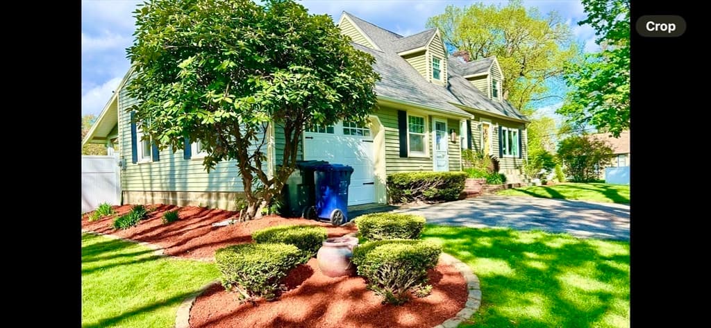 92 Fox Avenue photo 5