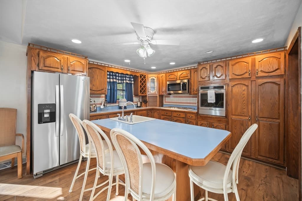 50 Mayflower Ln photo 3