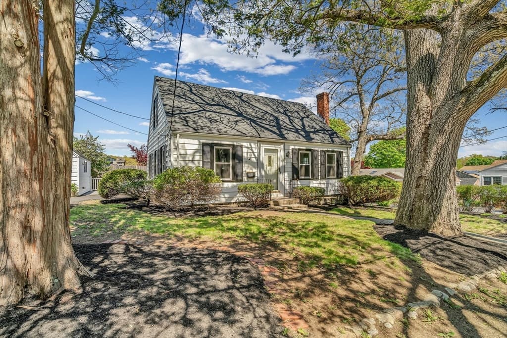 68 Hacker Road photo 2