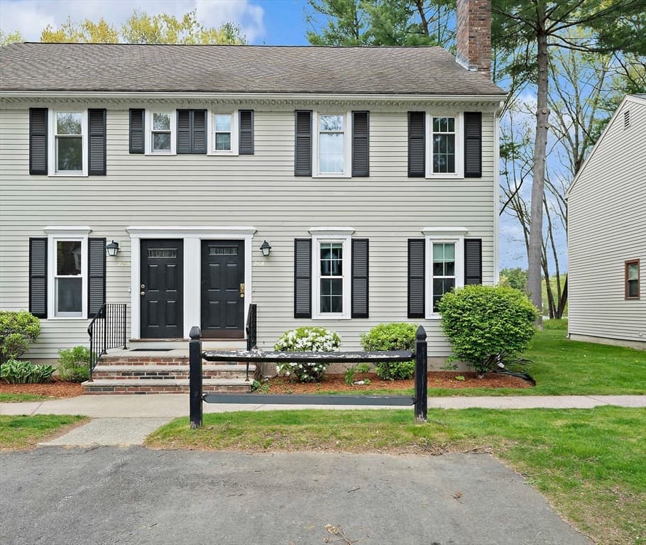 264 Wellman Ave #264 photo 2