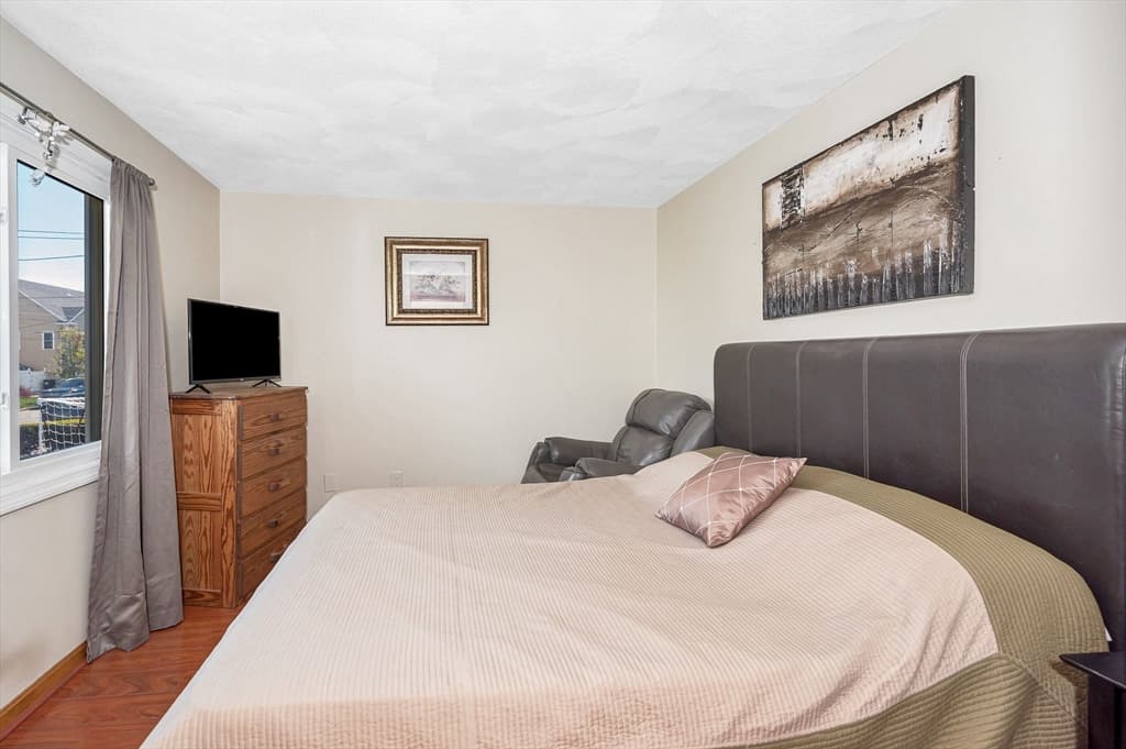 20 Burnett Rd #20 photo 5