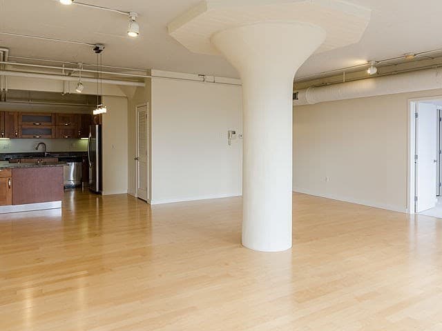 210 South #4-4 photo 5