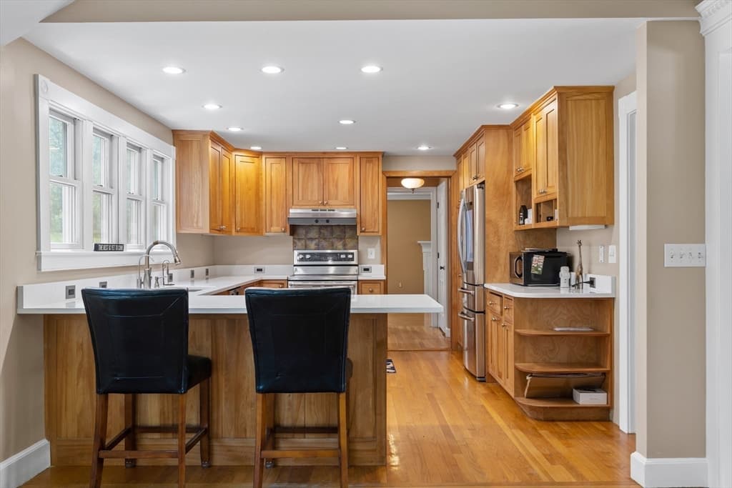 35 King George Drive photo 4
