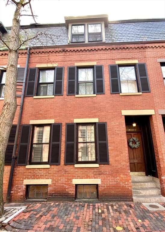 52 Gray St #2