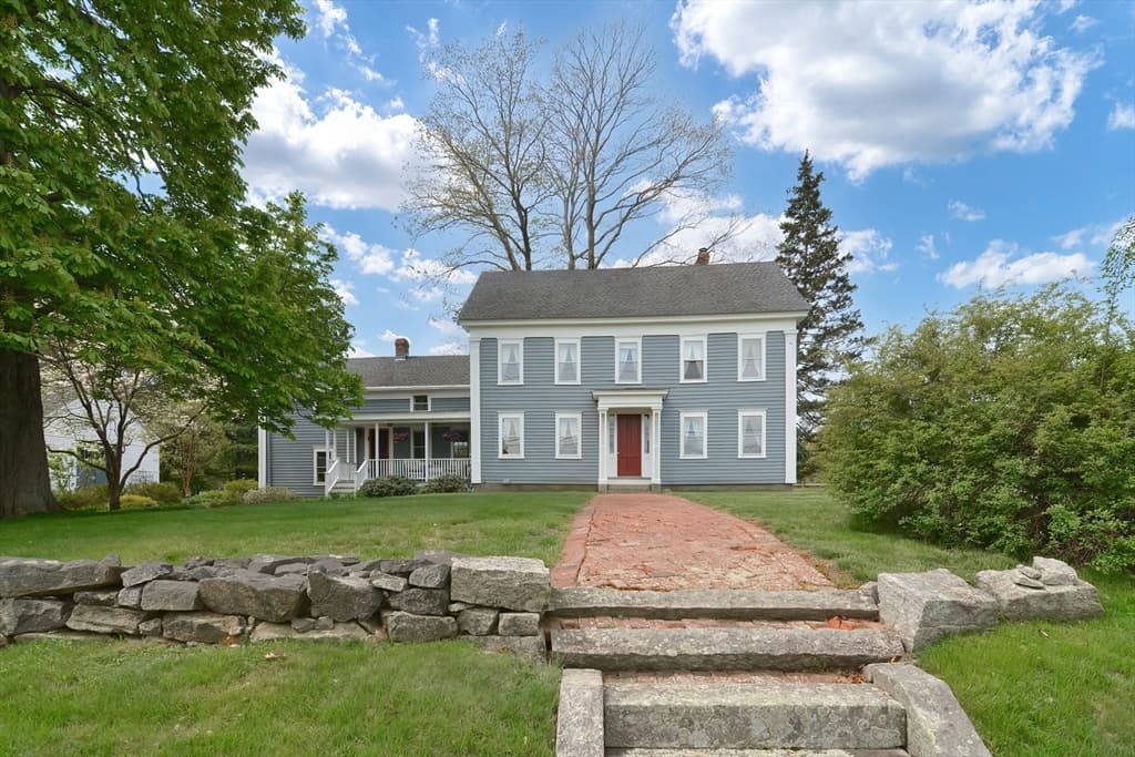 148 Rivulet St