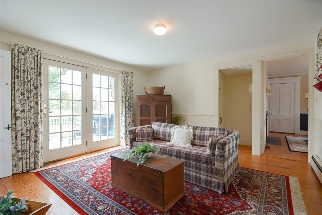 148 Rivulet St photo 4